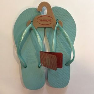 NWT slim "acqua" Havaianas